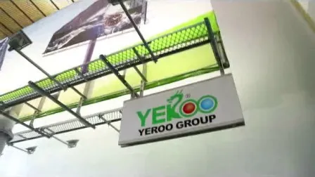 Отдельно стоящий стальной рекламный щит V-образной формы для наружного использования.